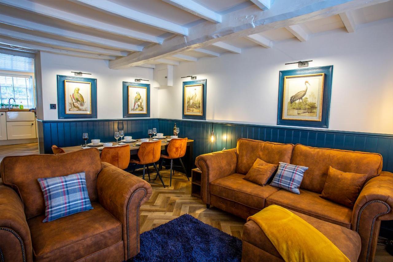Boutique - Mast Whitby